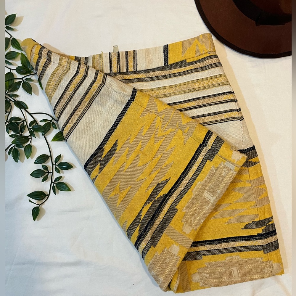 Yellow printed mini skirt